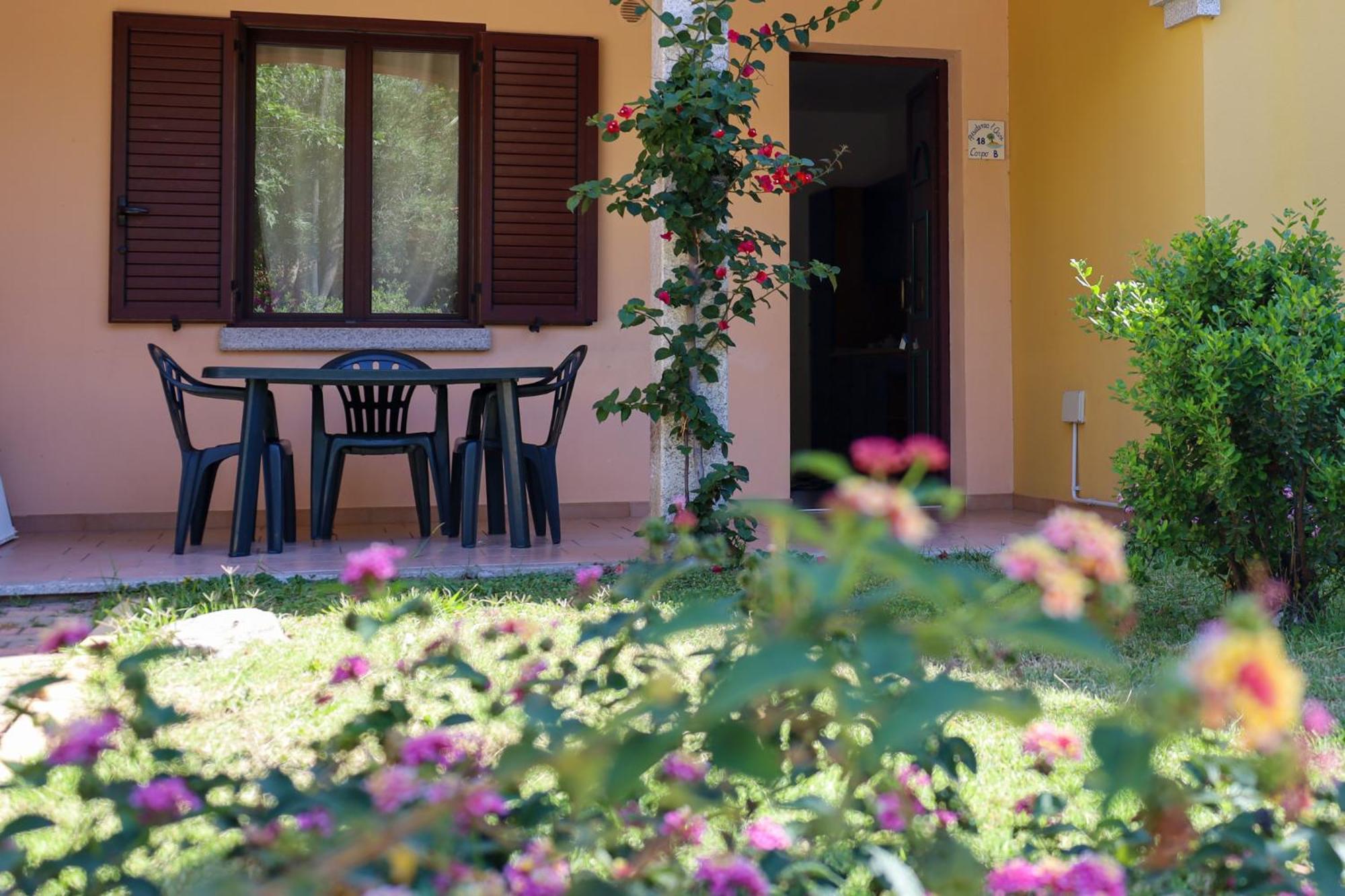 Residence Oasi Anfiteatro Porto Ottiolu Dış mekan fotoğraf